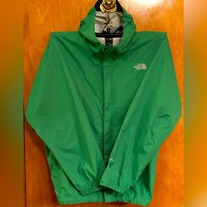 The North Face Venture HyVent 2.5L
Green Hooded Jacket